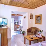 Vavilato Home Kouramades